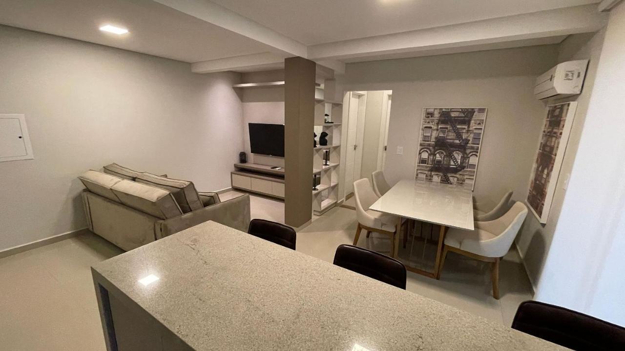 Apartamento Novinho E Confortavel No Centro De Foz フォス・ド・イグアス エクステリア 写真