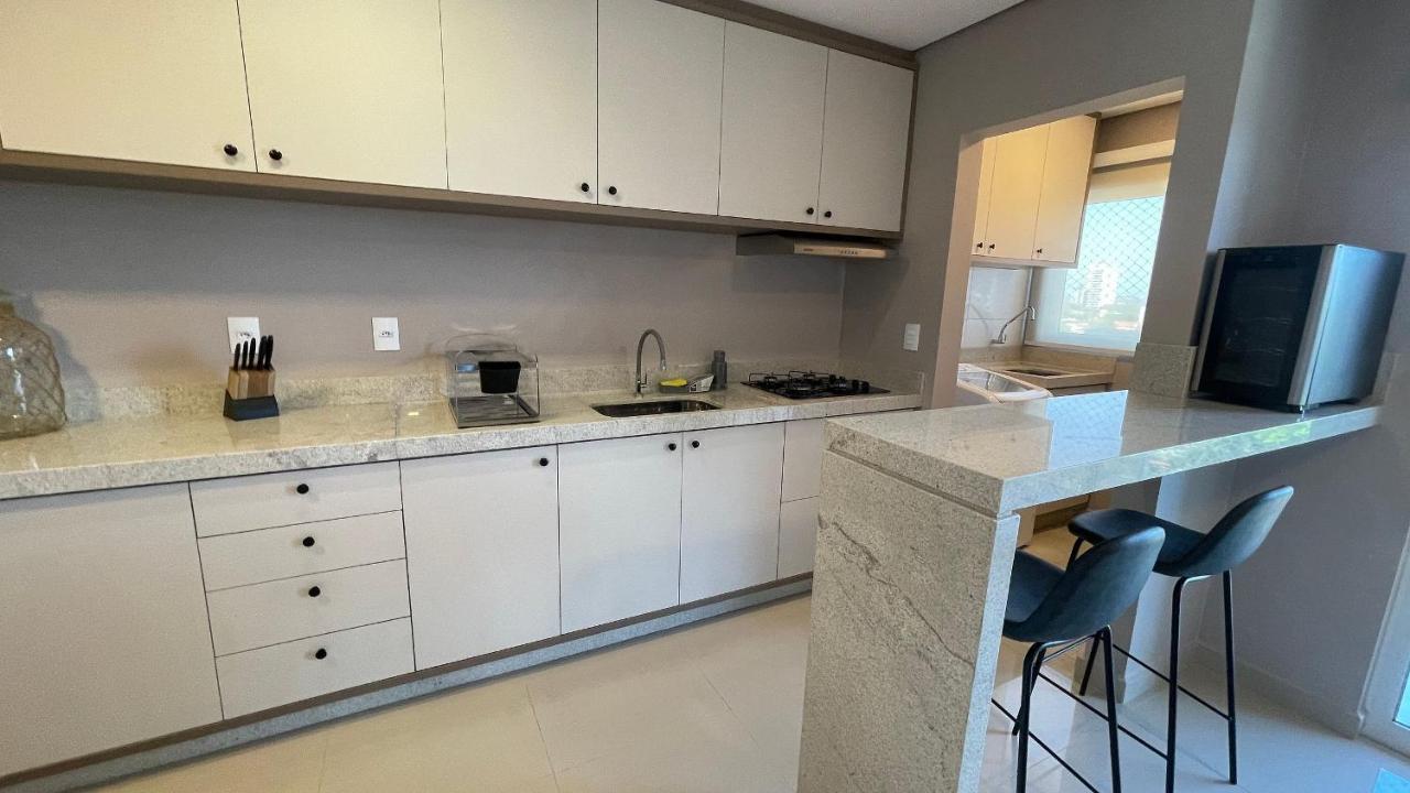 Apartamento Novinho E Confortavel No Centro De Foz フォス・ド・イグアス エクステリア 写真