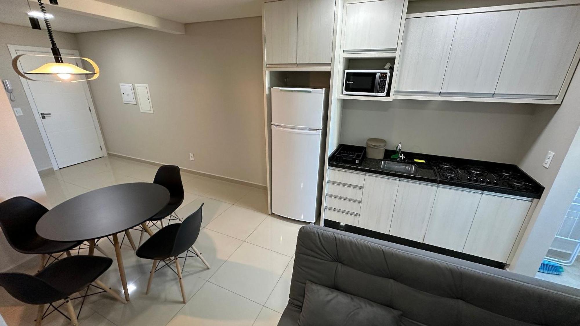 Apartamento Novinho E Confortavel No Centro De Foz フォス・ド・イグアス エクステリア 写真